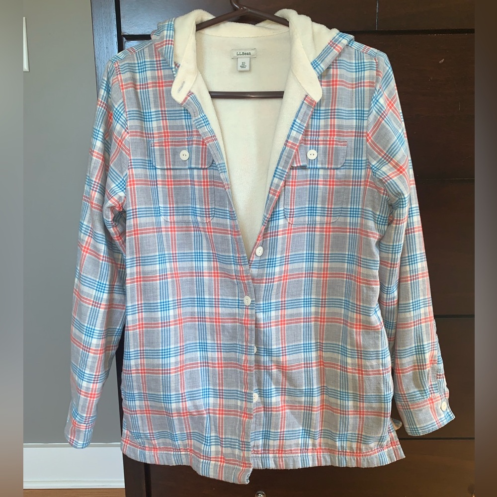 L.L. Bean fleece lined flannel with hood. Size XS fits like small.